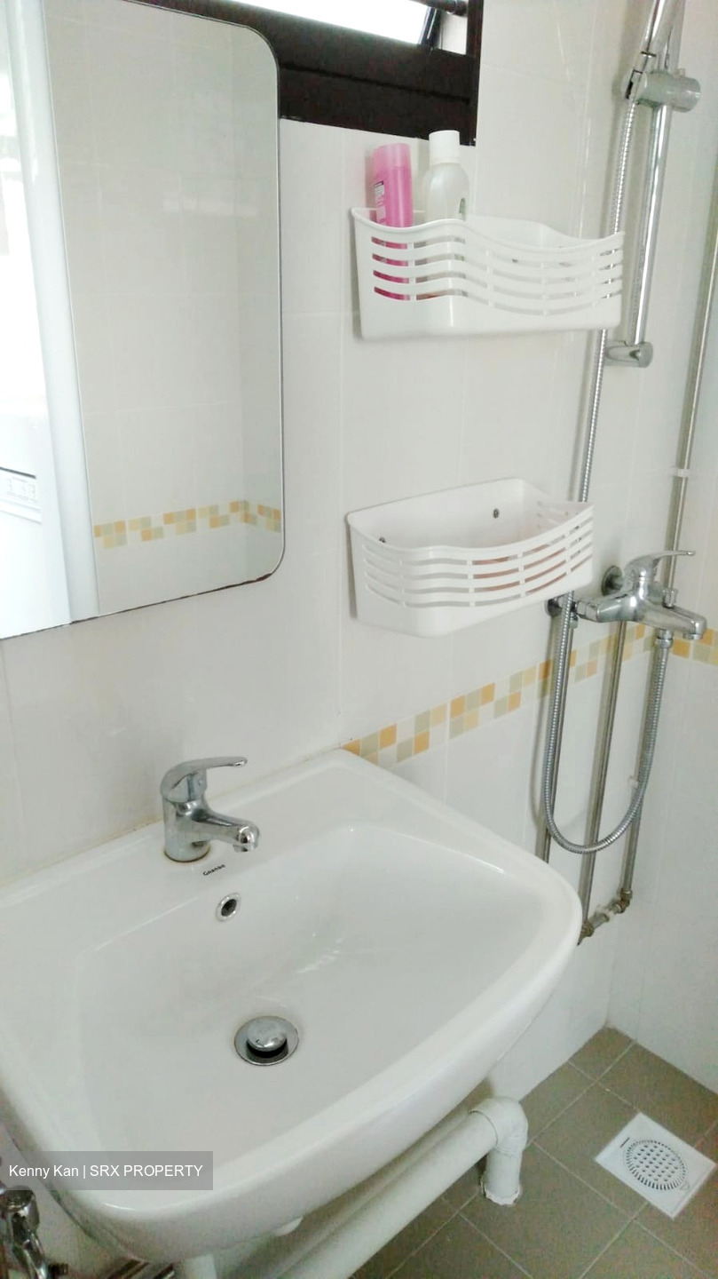 Blk 260 Jurong East Street 24 (Jurong East), HDB 5 Rooms #623056611